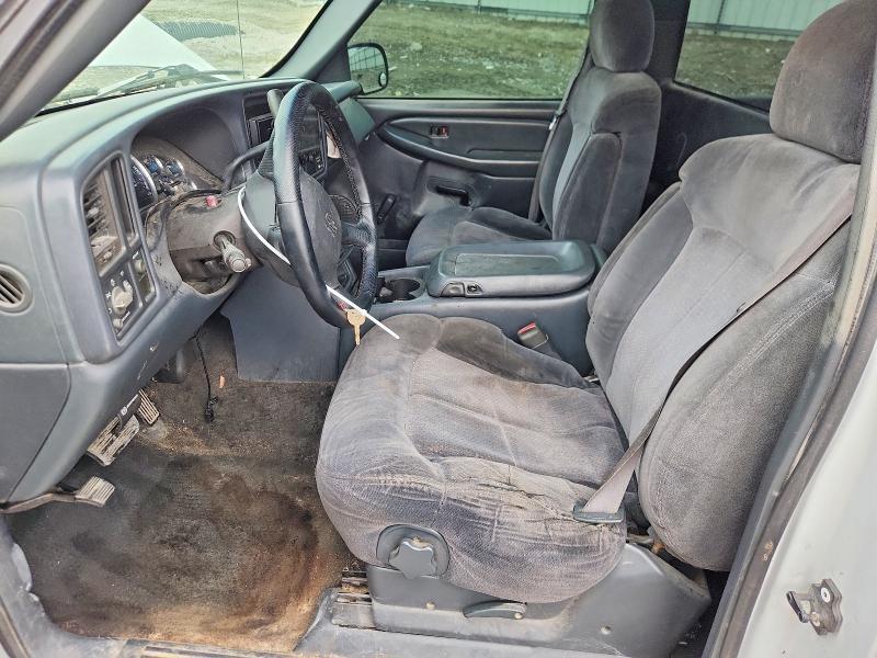 2000 CHEVROLET SILVERADO C1500 — Фото 7 из 12
