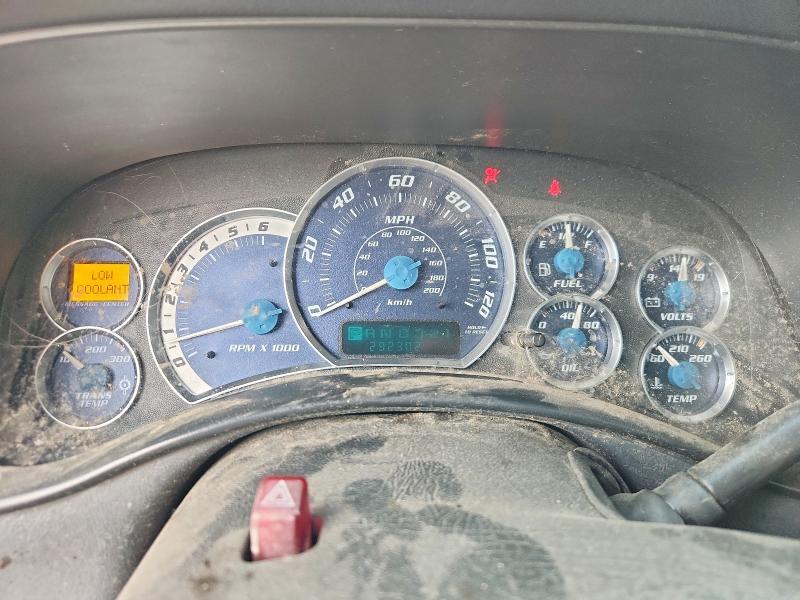2000 CHEVROLET SILVERADO C1500 — Фото 9 из 12