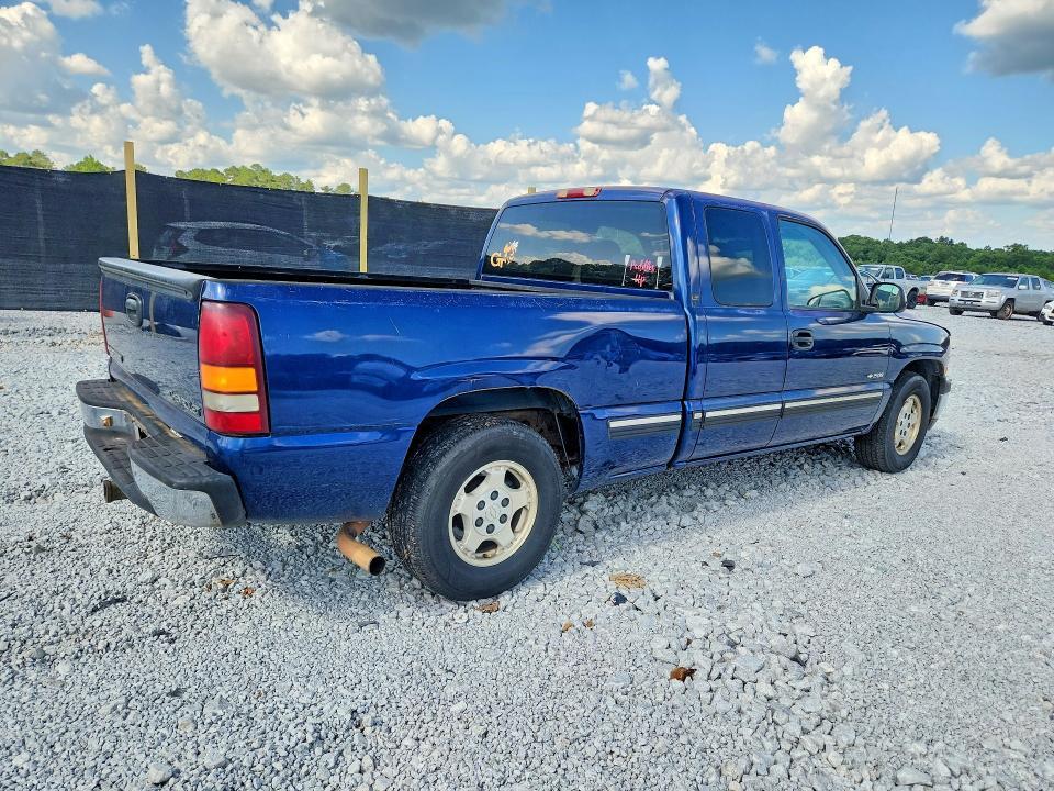 2000 CHEVROLET SILVERADO C1500 — Фото 3 из 12