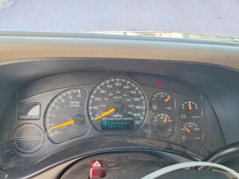 2000 CHEVROLET SILVERADO C1500 — Фото 9 из 12