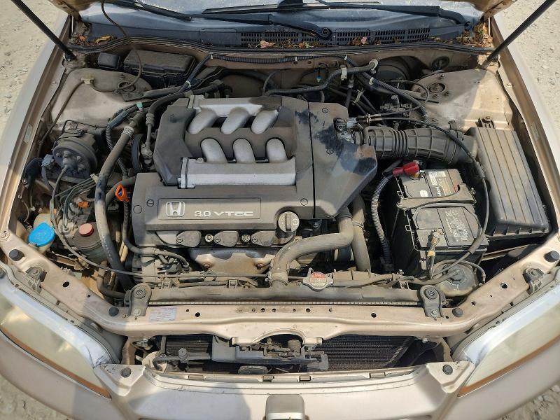 1HGCG1645YA025931 2000 HONDA ACCORD photo no. 11