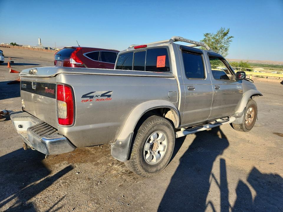 2000 NISSAN FRONTIER CREW CAB XE — Фото 3 из 12
