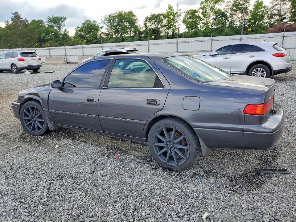 2000 TOYOTA CAMRY XLE V6 — Фото 2 из 12