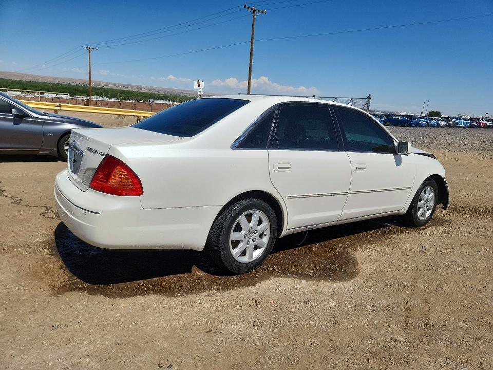 2000 TOYOTA AVALON XLS — Фото 3 из 12