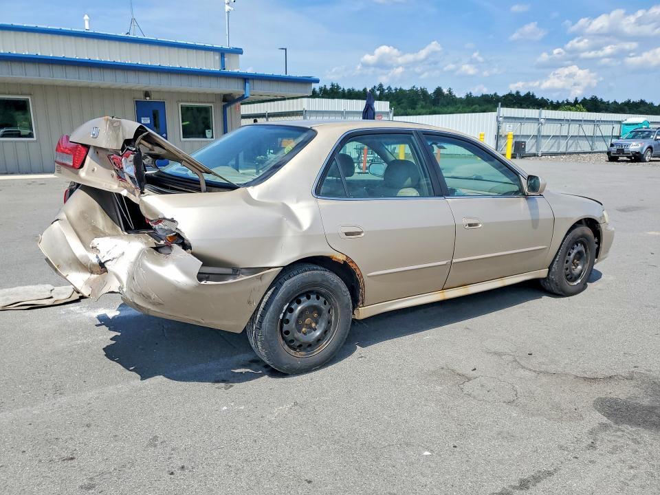 1HGCG16501A008243 2001 HONDA ACCORD photo no. 3