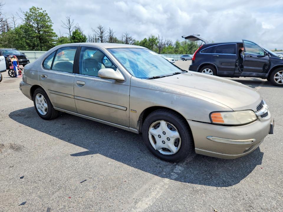 2001 NISSAN ALTIMA XE — Фото 4 из 12