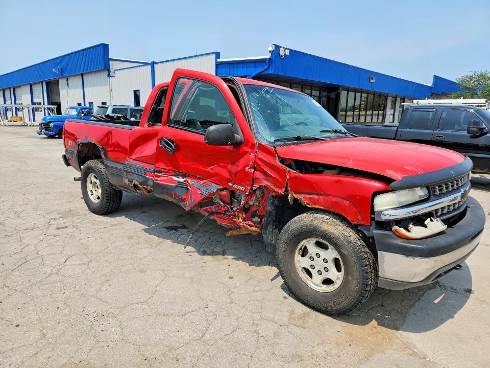 2001 CHEVROLET SILVERADO K1500 — Фото 4 из 12
