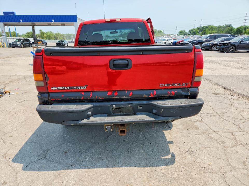 2001 CHEVROLET SILVERADO K1500 — Фото 6 из 12