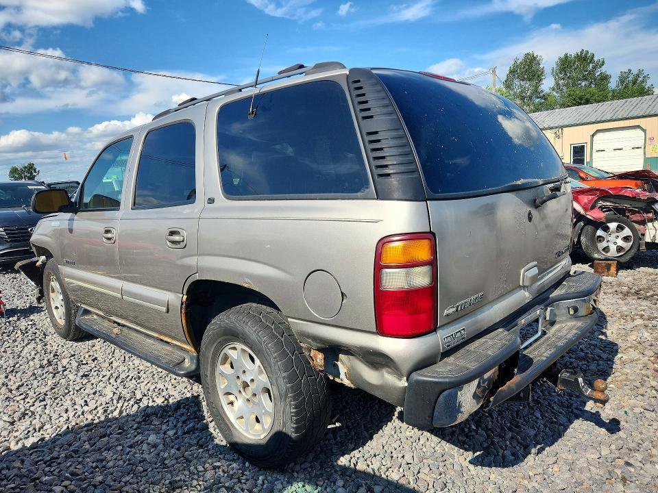 2001 CHEVROLET TAHOE K1500 — Фото 2 из 12