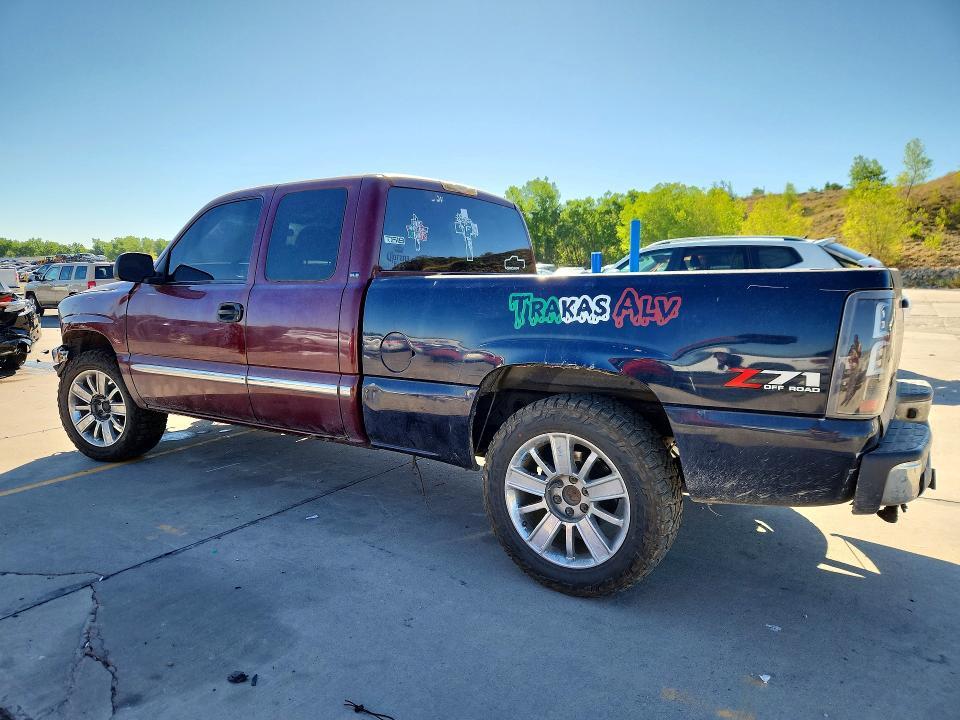 2001 GMC NEW SIERRA K1500 — Фото 2 из 12