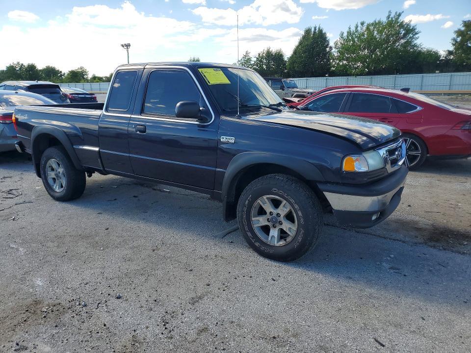 2001 MAZDA B3000 CAB PLUS — Фото 4 из 12