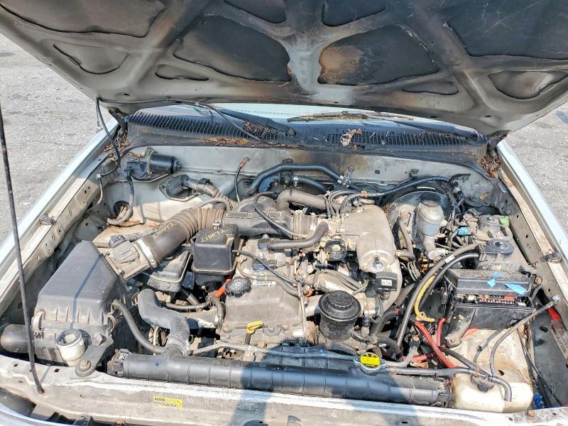 2001 TOYOTA TACOMA BASE — Фото 11 из 12