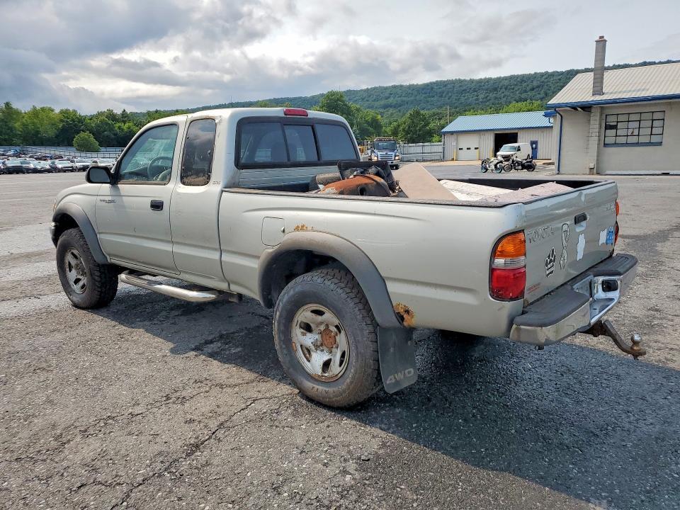 2001 TOYOTA TACOMA BASE — Фото 2 из 12