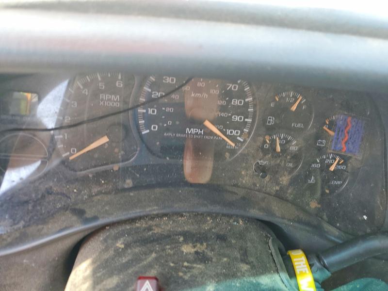 2002 CHEVROLET TAHOE C1500 — Фото 9 из 13