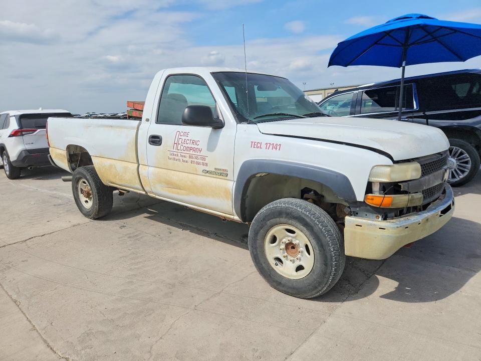 2002 CHEVROLET SILVERADO C2500 HEAVY DUTY — Фото 4 из 12