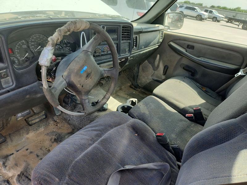 2002 CHEVROLET SILVERADO C2500 HEAVY DUTY — Фото 8 из 12