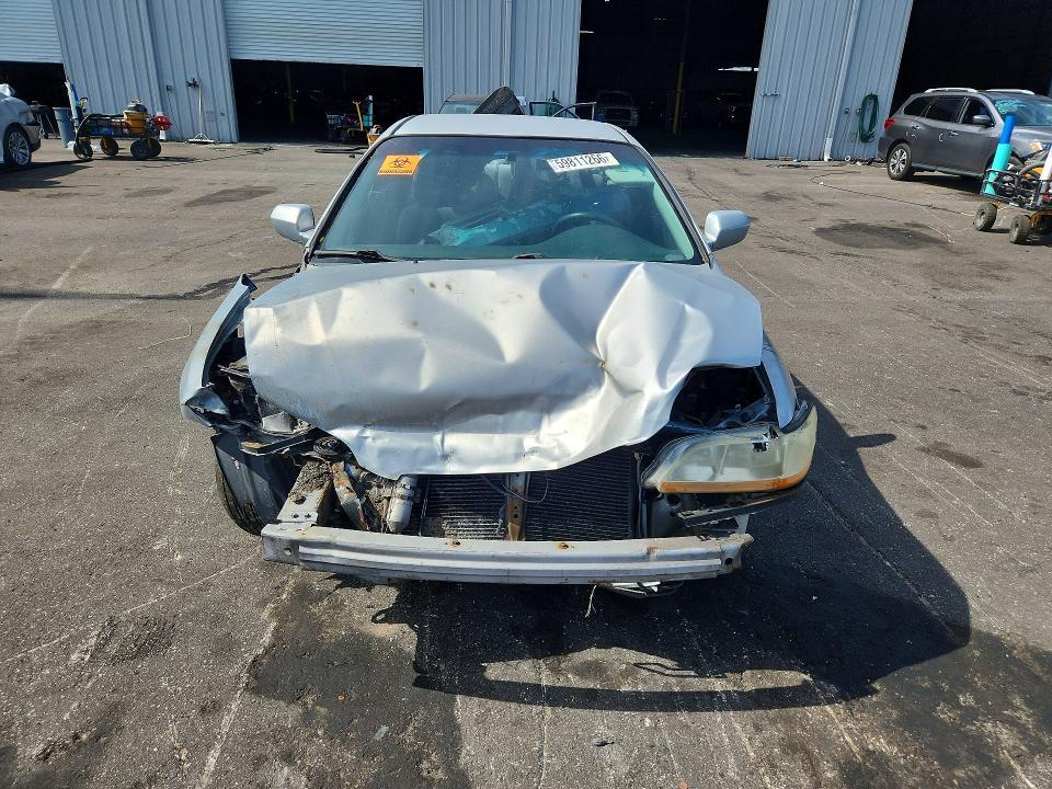1HGCG32482A014916 2002 HONDA ACCORD photo no. 5