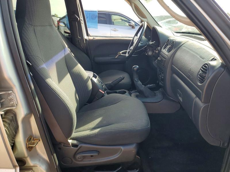 2002 JEEP LIBERTY SPORT — Фото 7 из 13