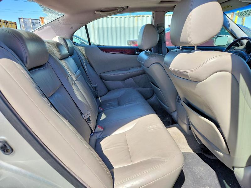 2002 LEXUS ES 300 — Фото 10 из 12