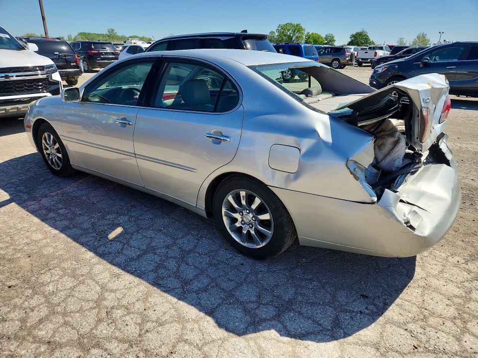 2002 LEXUS ES 300 — Фото 2 из 12