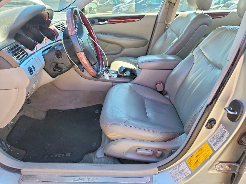 2002 LEXUS ES 300 — Фото 7 из 12