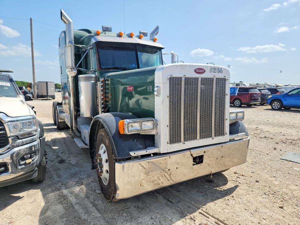2002 PETERBILT 379 SEMI TRUCK — Фото 4 из 14