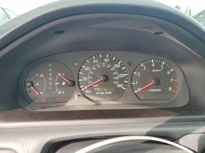 2002 TOYOTA CAMRY SOLARA SLE V6 — Фото 9 из 12