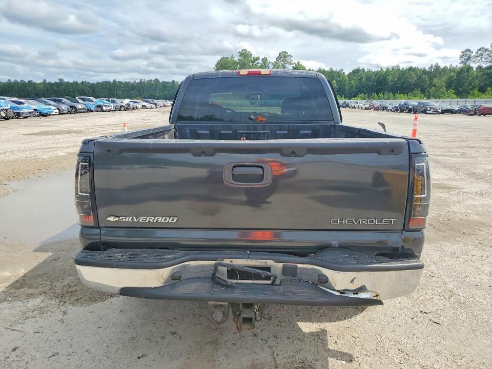 2003 CHEVROLET SILVERADO C1500 — Фото 6 из 12