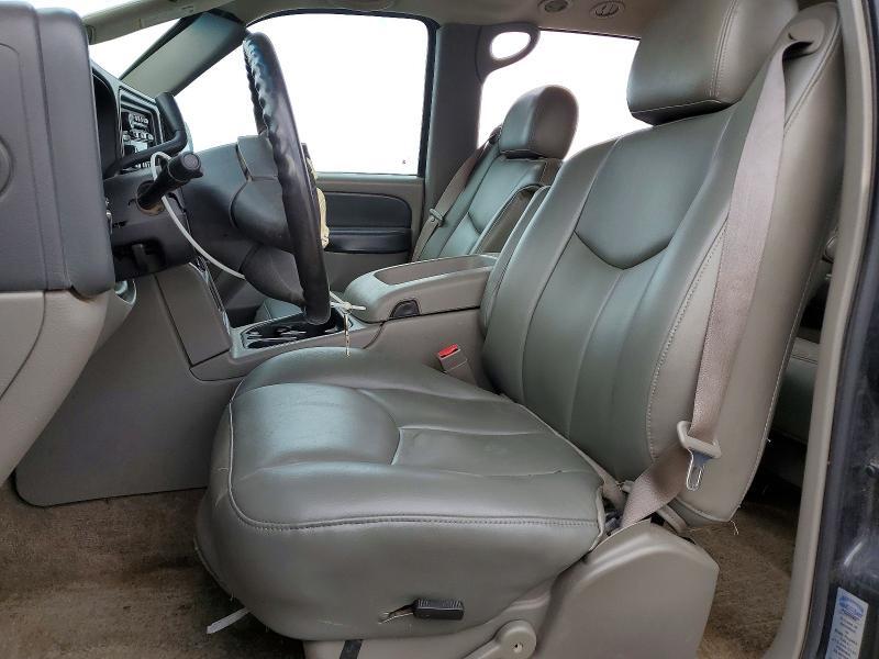 2003 CHEVROLET SUBURBAN C1500 — Фото 7 из 14