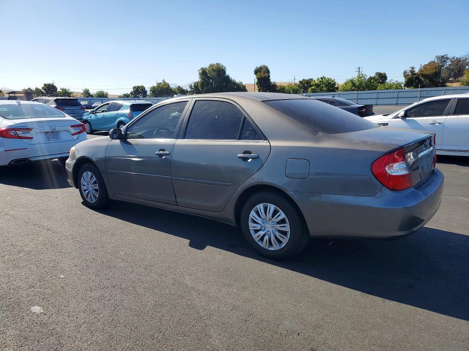 4T1BE32K33U756215 2003 TOYOTA CAMRY photo no. 2
