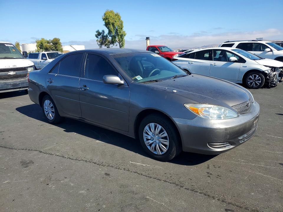 4T1BE32K33U756215 2003 TOYOTA CAMRY photo no. 4