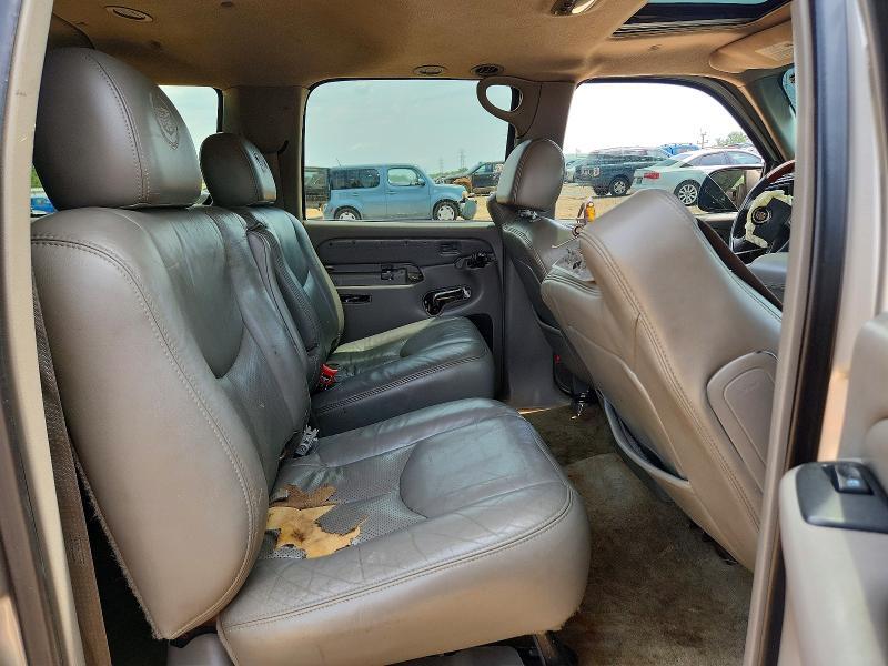 2004 CADILLAC ESCALADE ESV — Фото 11 из 13