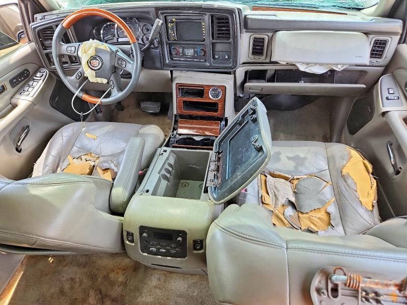 2004 CADILLAC ESCALADE ESV — Фото 8 из 13