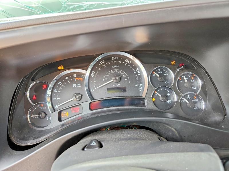 2004 CADILLAC ESCALADE ESV — Фото 9 из 13