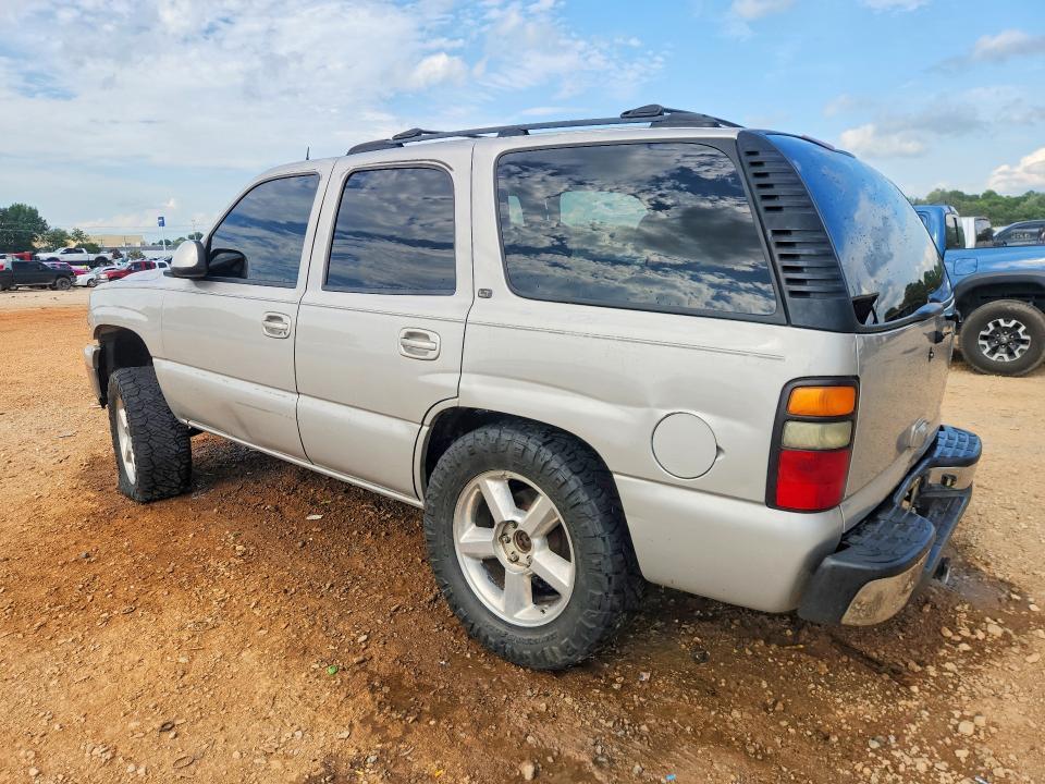 1GNEC13Z04J321590 2004 CHEVROLET TAHOE photo no. 2