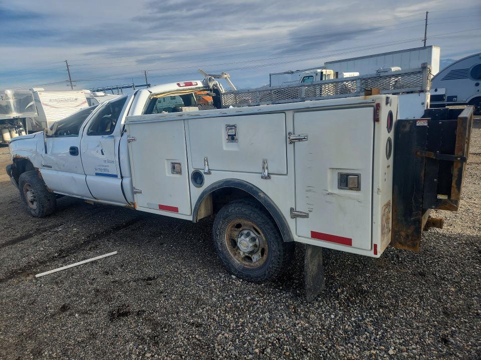 2004 CHEVROLET SILVERADO K2500 HEAVY DUTY — Фото 2 из 16
