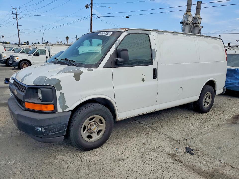 1GCFG15X241108413 2004 CHEVROLET EXPRESS 1500 photo no. 1