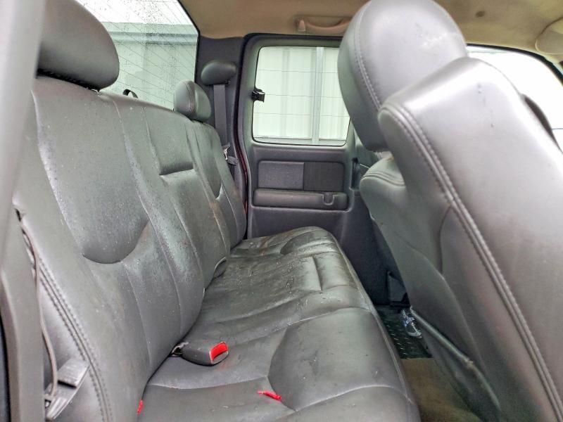2004 GMC NEW SIERRA K1500 — Фото 10 из 12