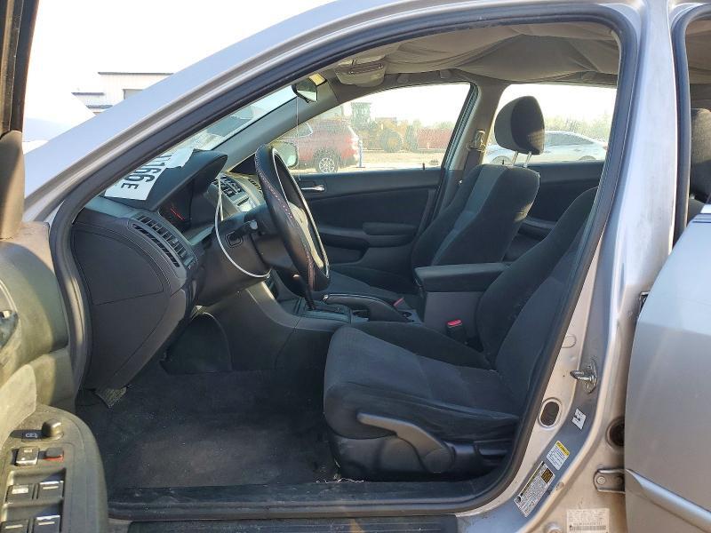 2004 HONDA ACCORD LX — Фото 7 из 12