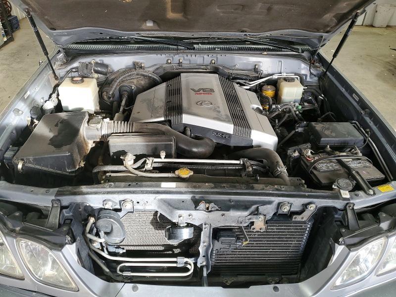 2004 LEXUS LX 470 BASE — Фото 12 из 13