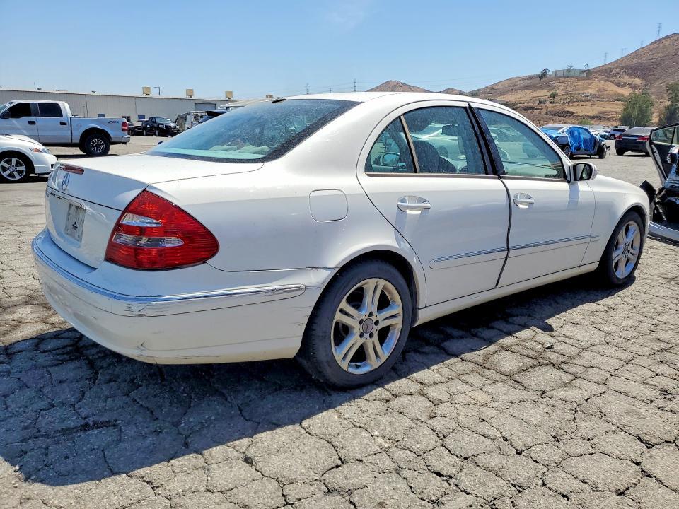 2004 MERCEDES-BENZ E-CLASS — Фото 3 из 12