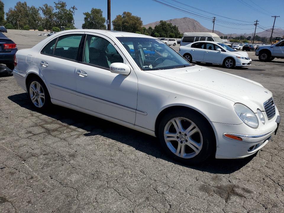 2004 MERCEDES-BENZ E-CLASS — Фото 4 из 12