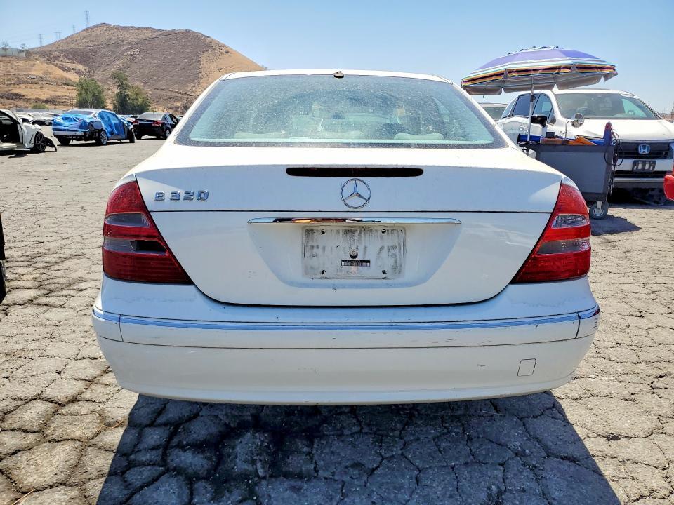 2004 MERCEDES-BENZ E-CLASS — Фото 6 из 12
