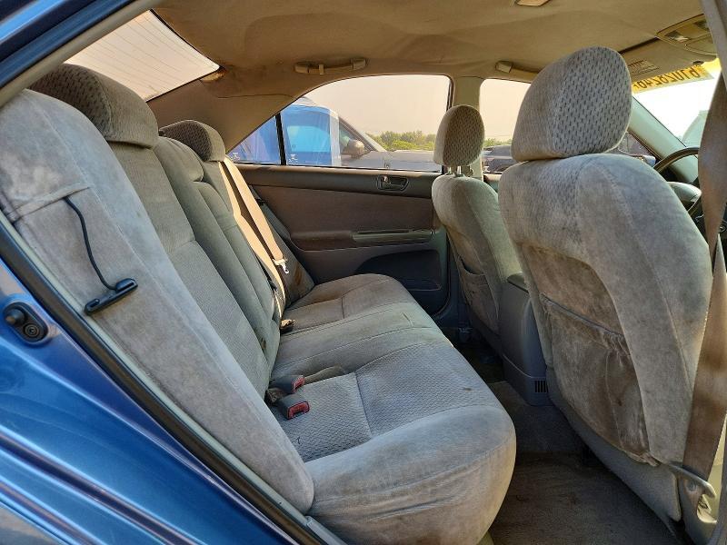 2004 TOYOTA CAMRY LE — Фото 10 из 12