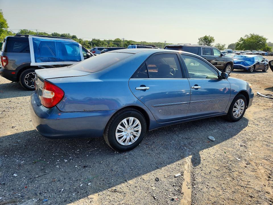 2004 TOYOTA CAMRY LE — Фото 3 из 12