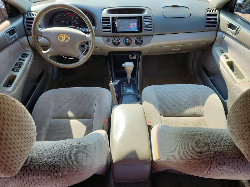 2004 TOYOTA CAMRY LE — Фото 8 из 12