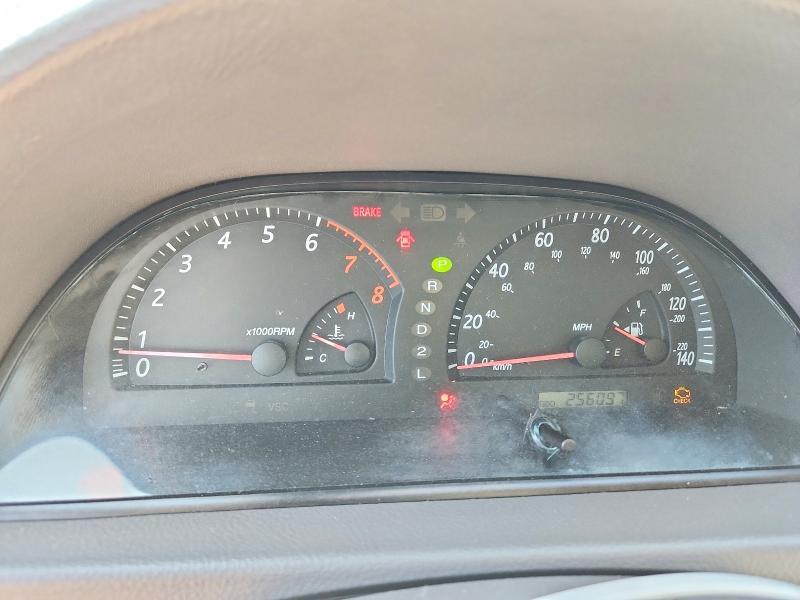 2004 TOYOTA CAMRY LE — Фото 9 из 12