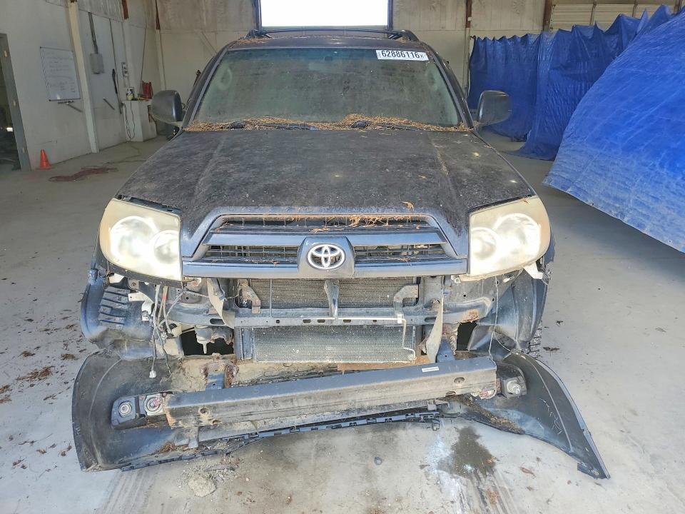2004 TOYOTA 4RUNNER SR5 — Фото 5 из 13
