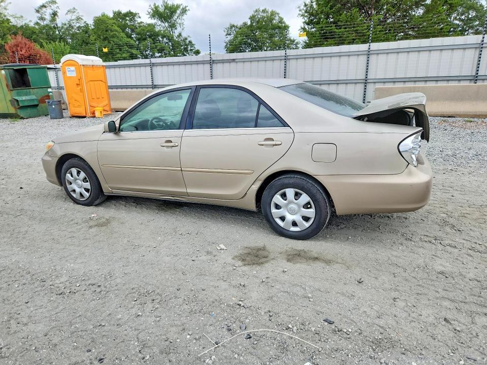 2004 TOYOTA CAMRY LE — Фото 2 из 12