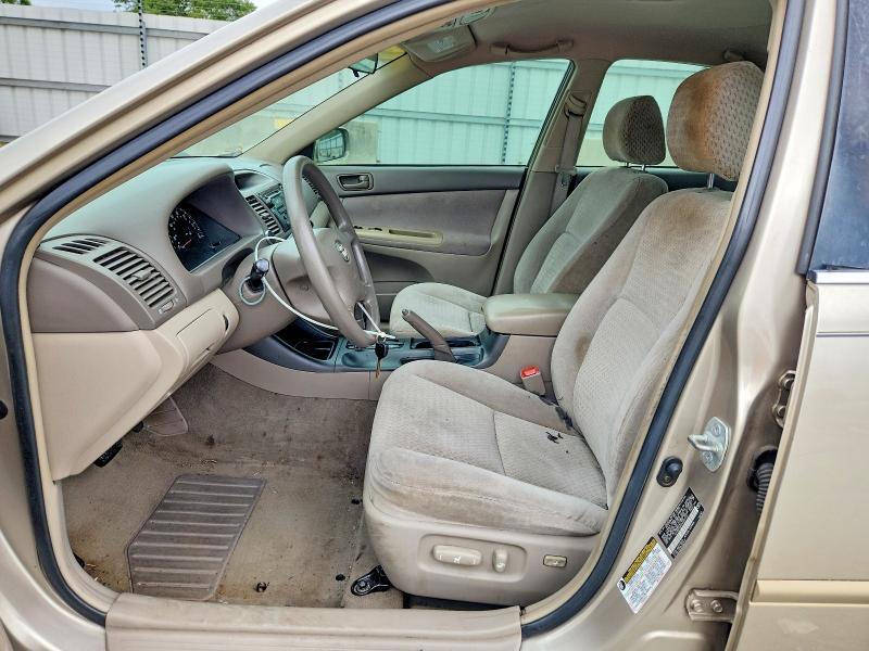 2004 TOYOTA CAMRY LE — Фото 7 из 12